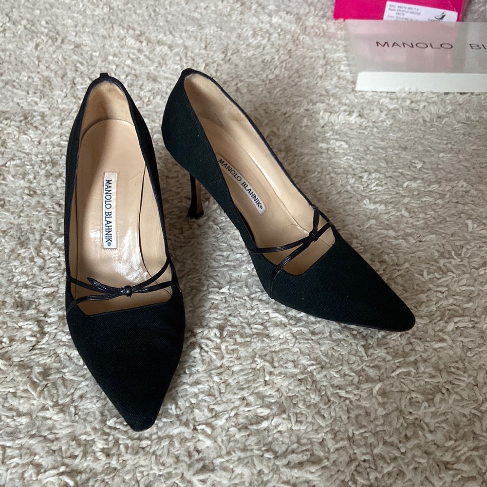 Carrie Bradshaw Manolo Blahnik pumps!